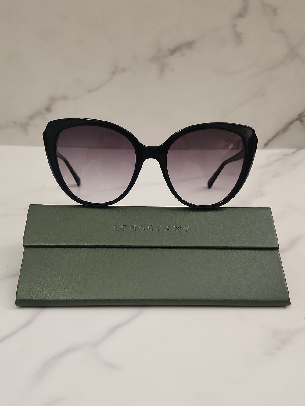 Authentic NEW Longchamp Black Cat Eye Frame Sunglasses